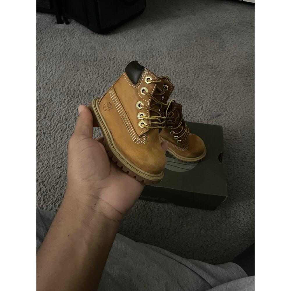 Size 4c-Timberland Premium 6-Inch Waterproof Wheat Leather Boys Boots US